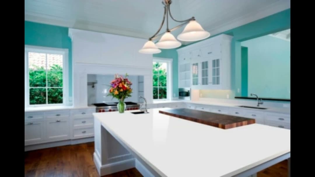 White Shaker Kitchen Cabinets in Parkland | Half Price Cabinets | (954) 800-5551
